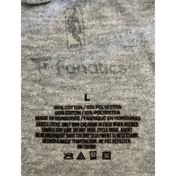 Boston Celtic's Men's Size Large Gray T-Shirt Classis Leprechaun Logo - Picture 3 of 4